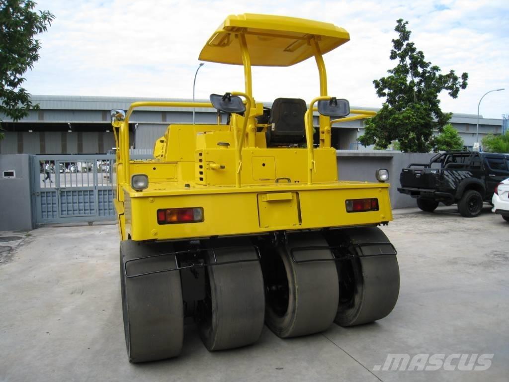 Sakai TZ 701 Pneumatikové valce