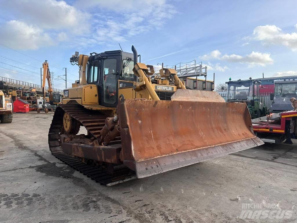 CAT D6T Pásové dozéry