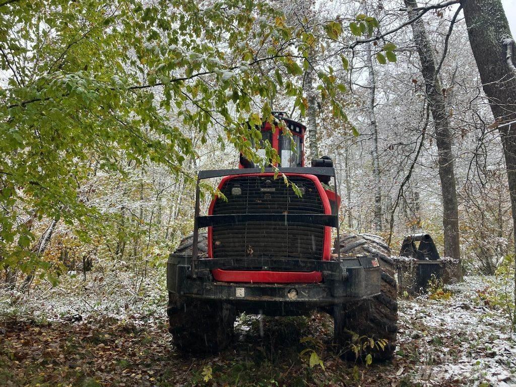 Komatsu 951 Harvestory
