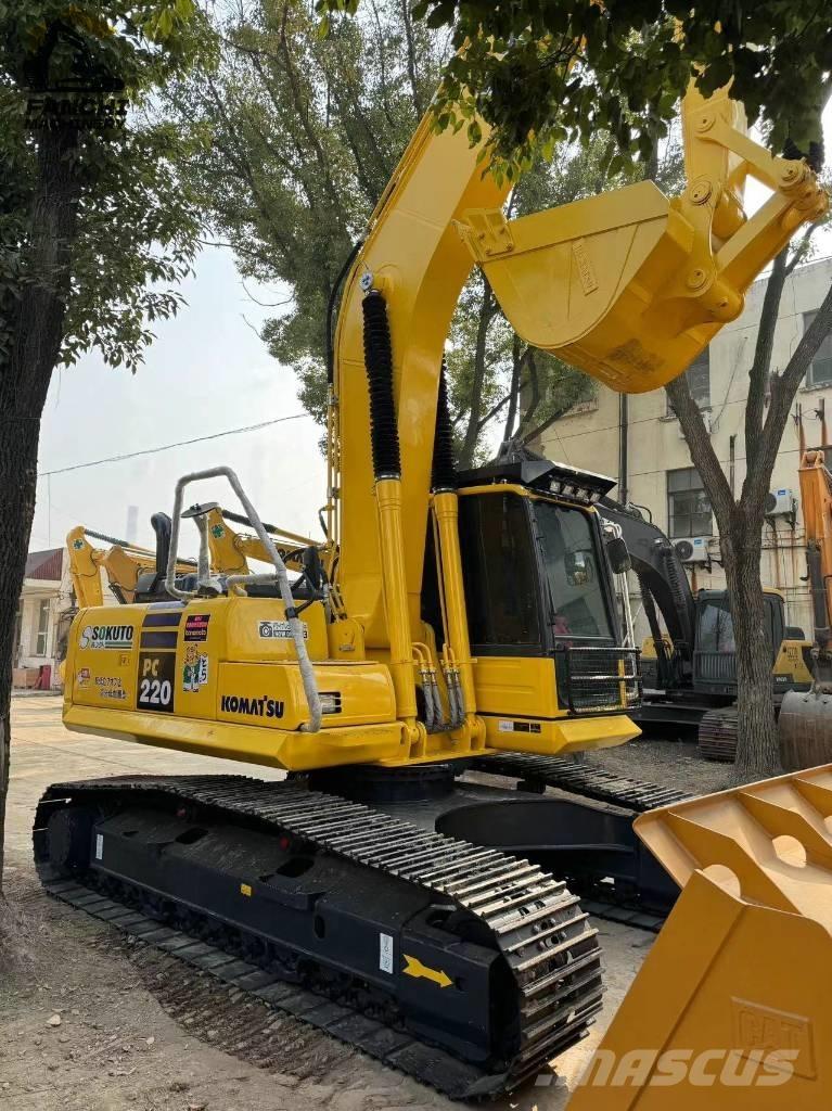 Komatsu PC 220 LC Pásové rýpadlá