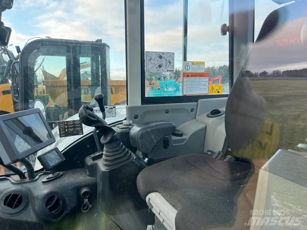 Takeuchi TB 370 Midi rýpadlá 7 t - 12 t