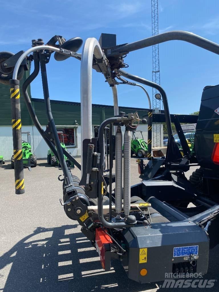 Kuhn VBP2295 Lisy na okrúhle balíky