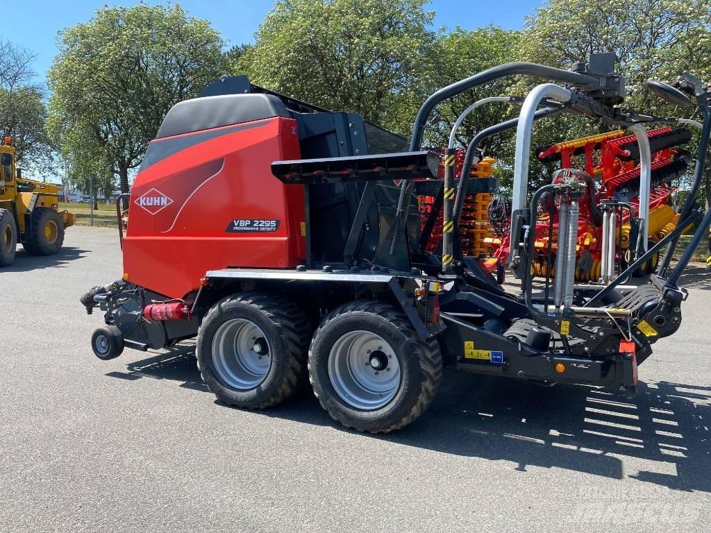 Kuhn VBP2295 Lisy na okrúhle balíky