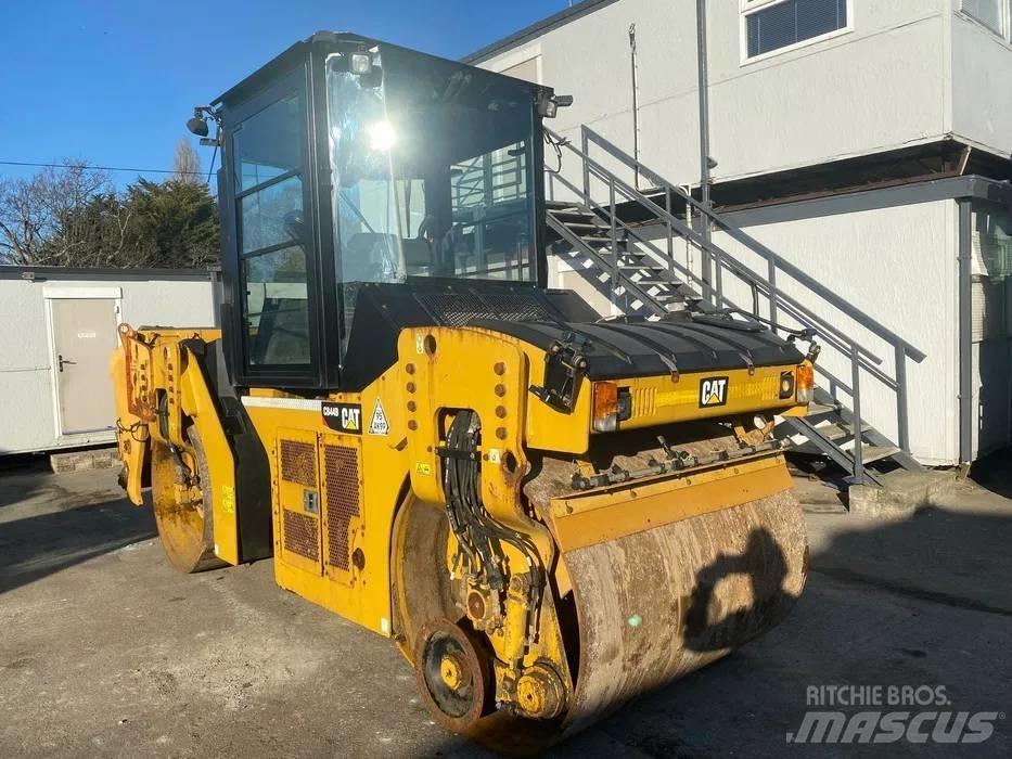 CAT CB 44 B Tandemové valce