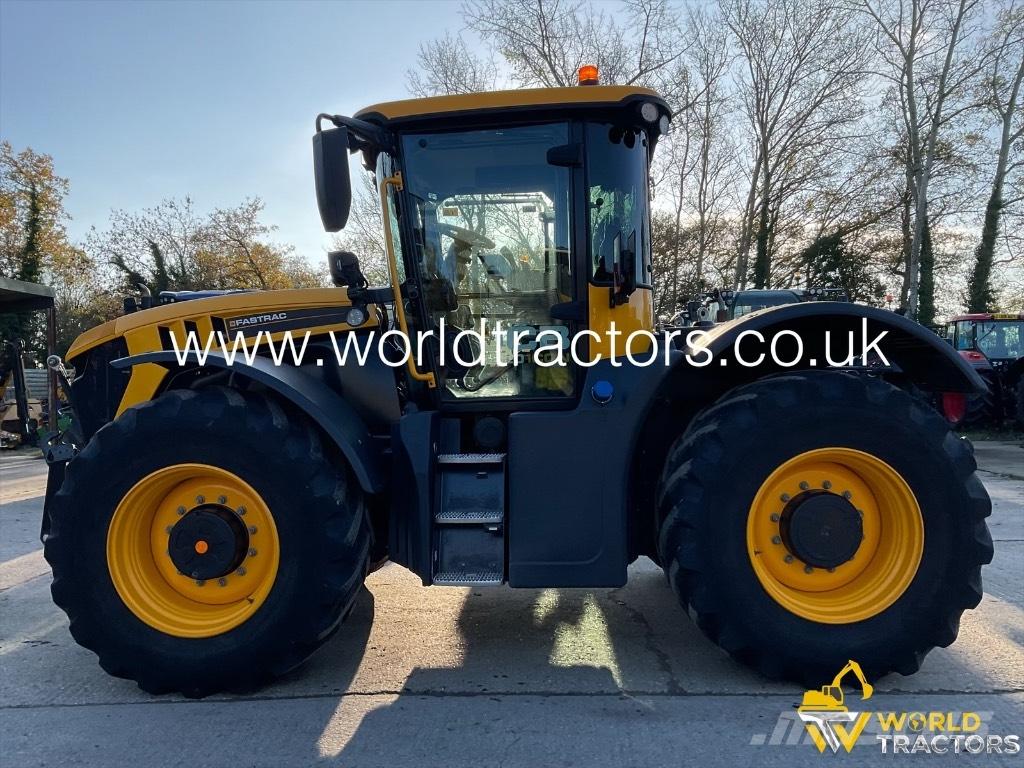 JCB Fastrac 4220 Traktory