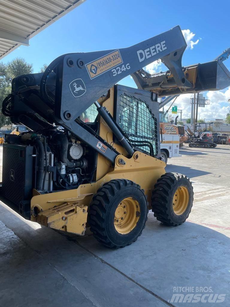 John Deere 324G Šmykom riadené nakladače