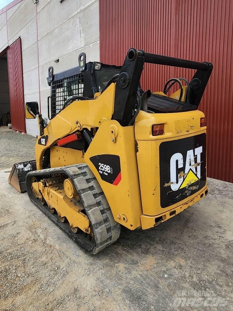 CAT 259 B Šmykom riadené nakladače