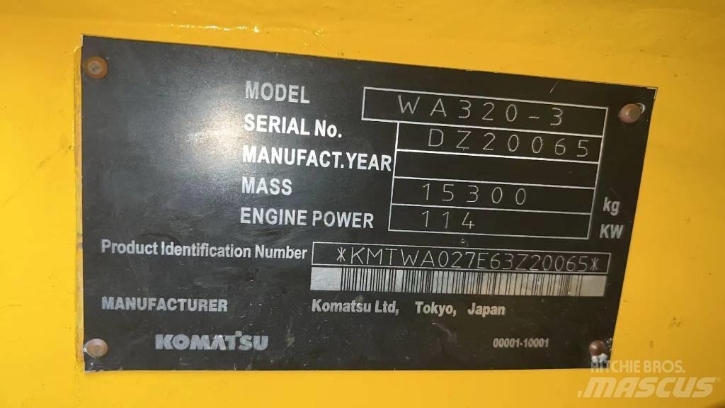 Komatsu WA320-3 Kolesové nakladače