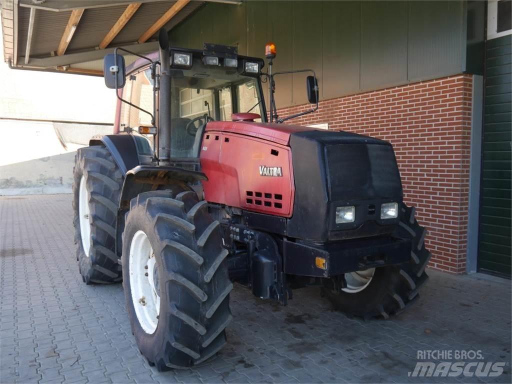 Valtra 8450 Traktory
