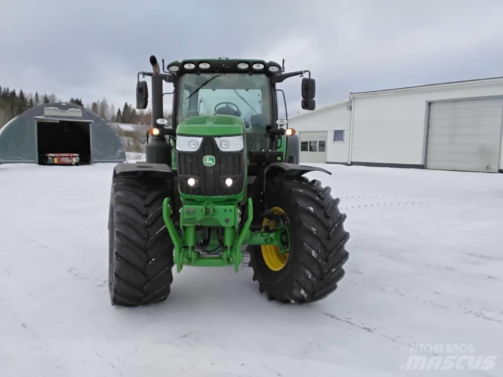 John Deere 6195 R Traktory