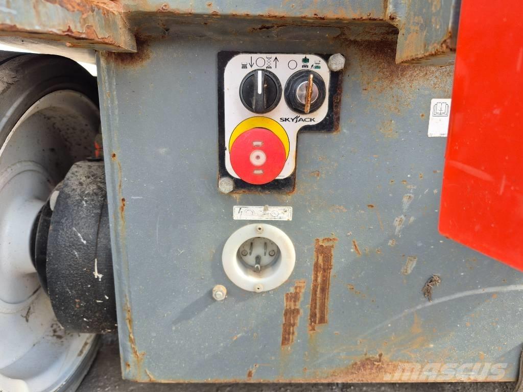 SkyJack SJ 4740 Nožnicové zdvíhacie plošiny