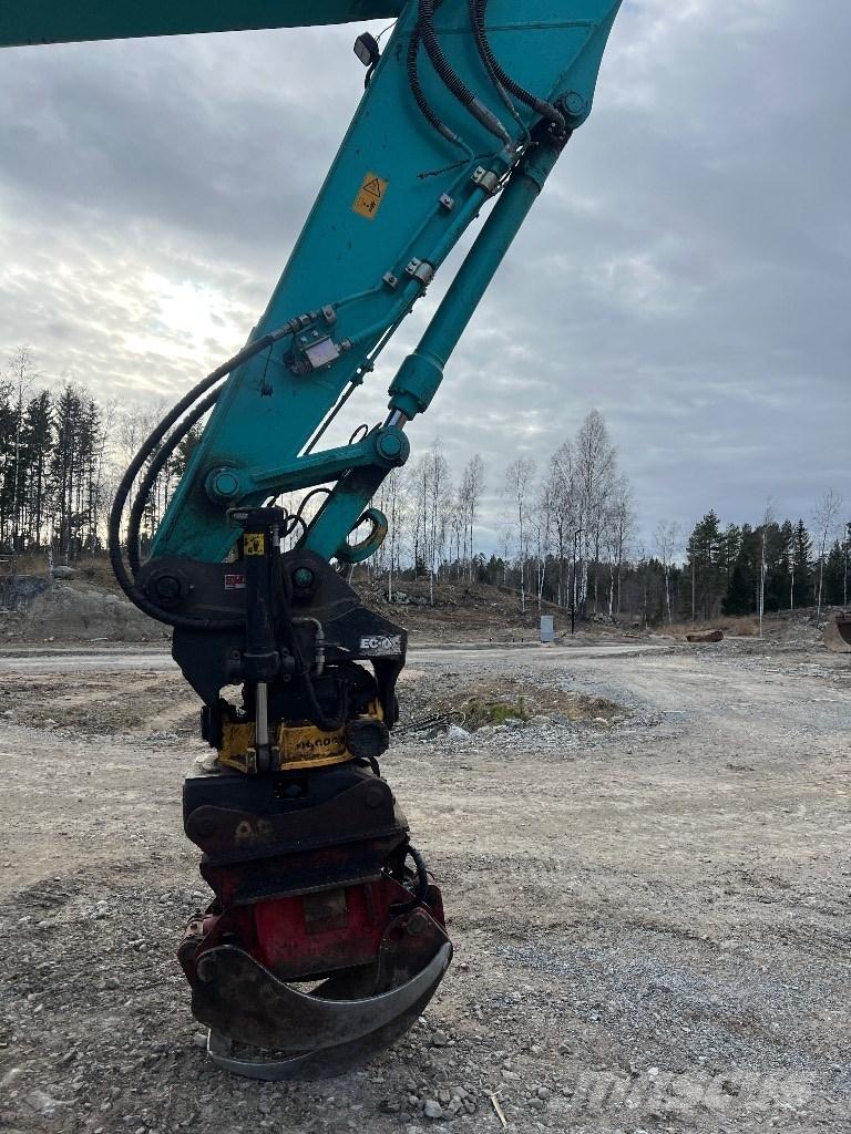Kobelco SK 210 LC-10 Pásové rýpadlá