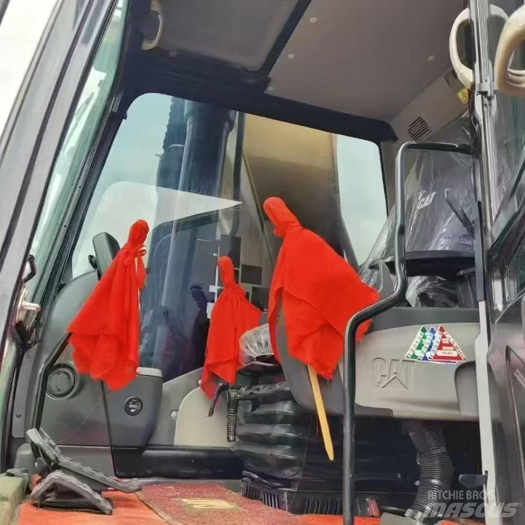 CAT 336D2L Pásové rýpadlá
