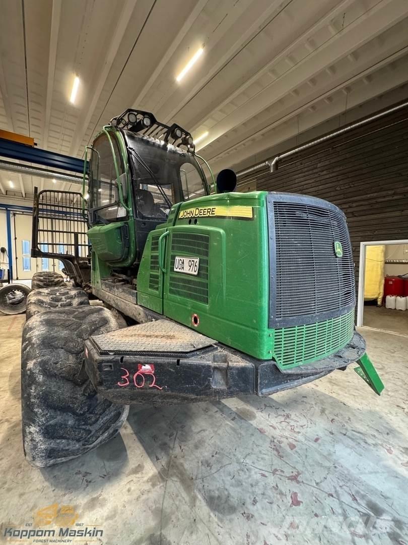 John Deere 1210E Lesné traktory