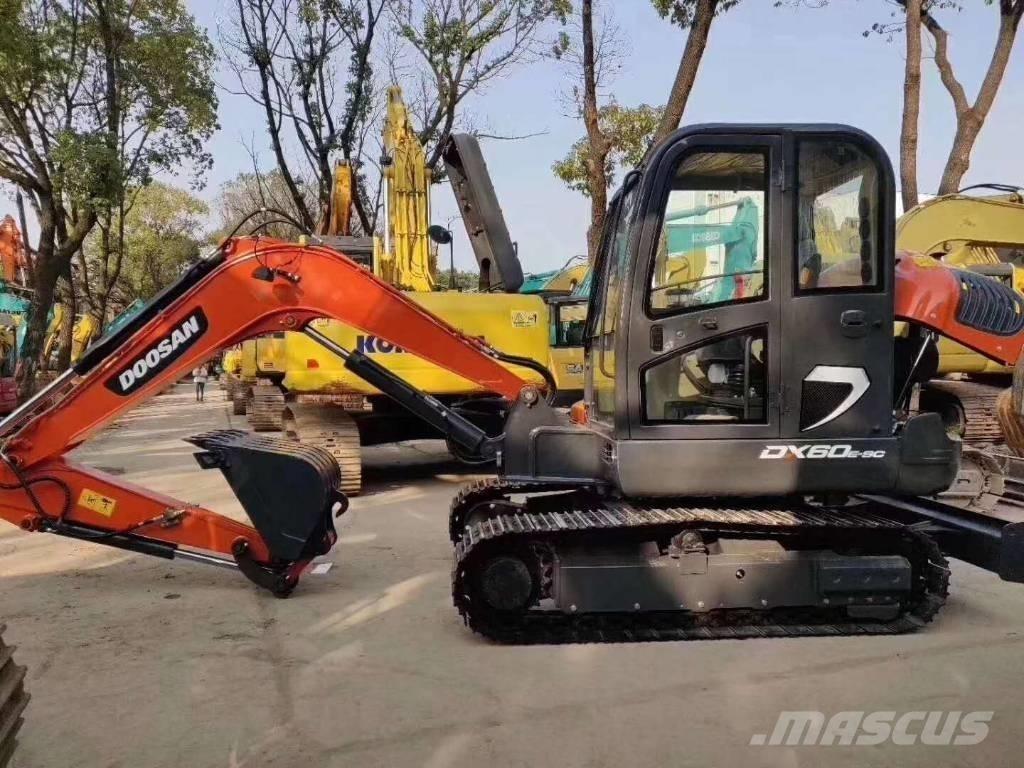 Doosan DX 60-9C Pásové rýpadlá