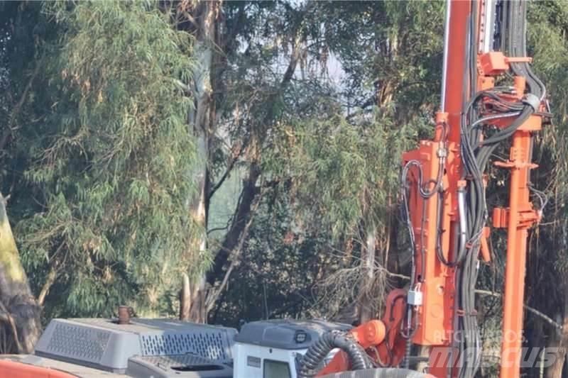Sandvik DP1500i Povrchové vrtné súpravy