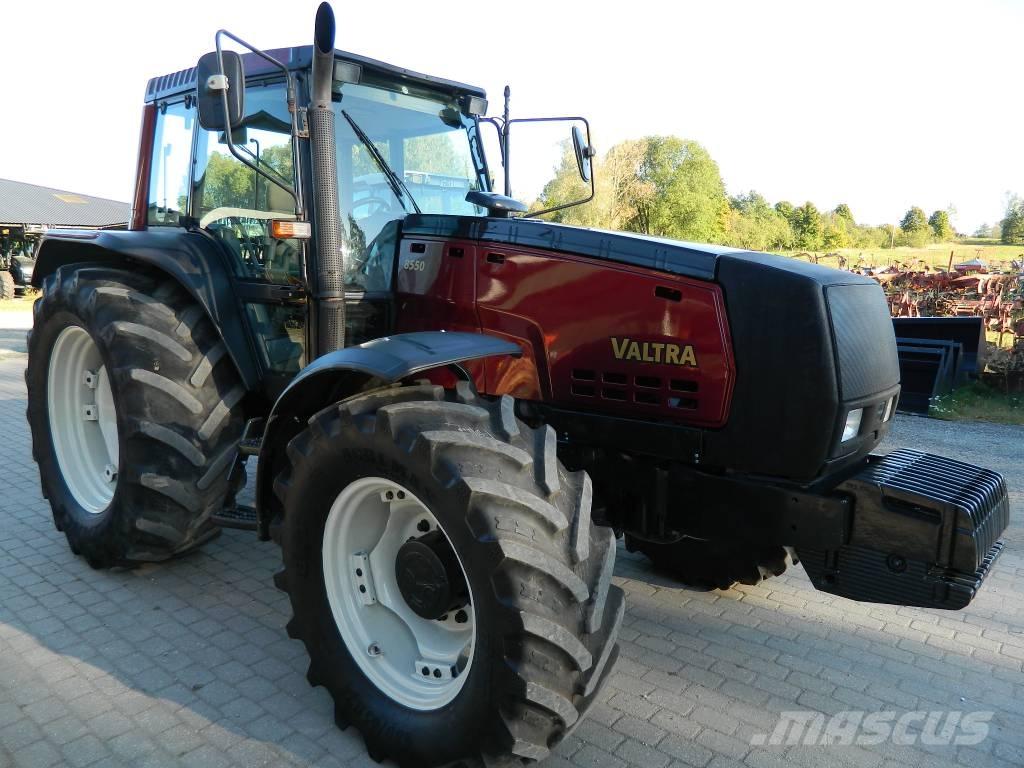 Valtra 8550 Traktory