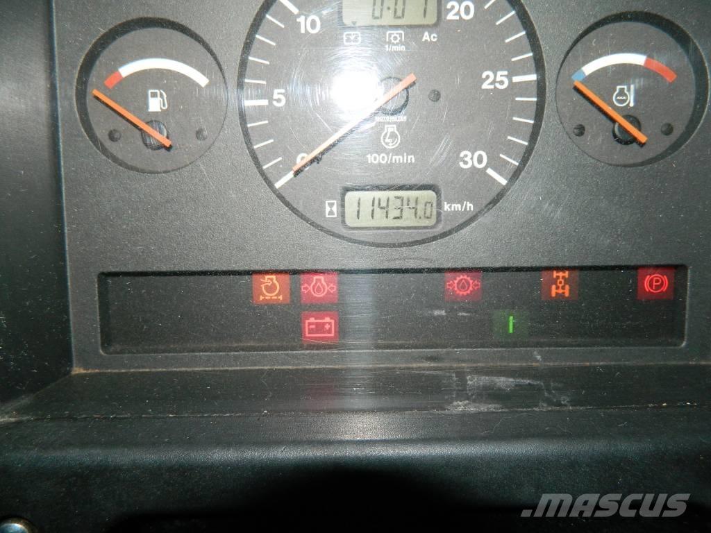 Valtra 8550 Traktory