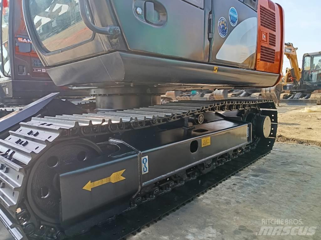 Hitachi ZX 70 Midi rýpadlá 7 t - 12 t