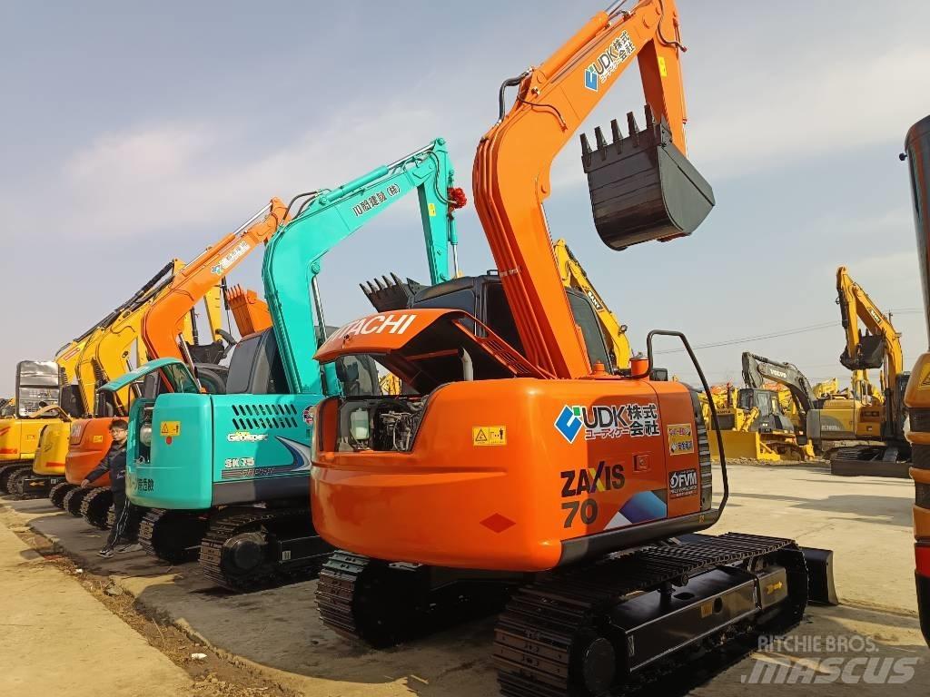 Hitachi ZX 70 Midi rýpadlá 7 t - 12 t