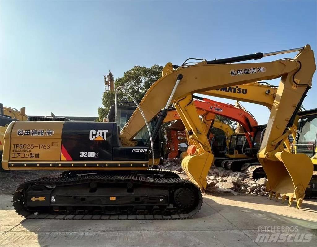 CAT 320 D 2 Pásové rýpadlá