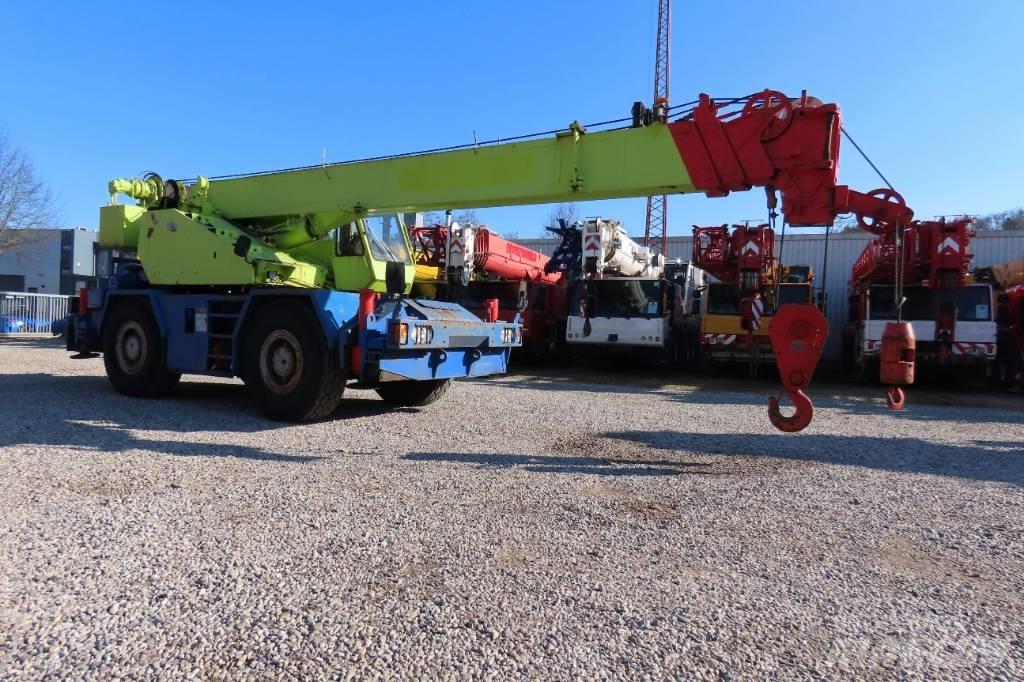Tadano TR 250 E Žeriavy pre ťažký terén