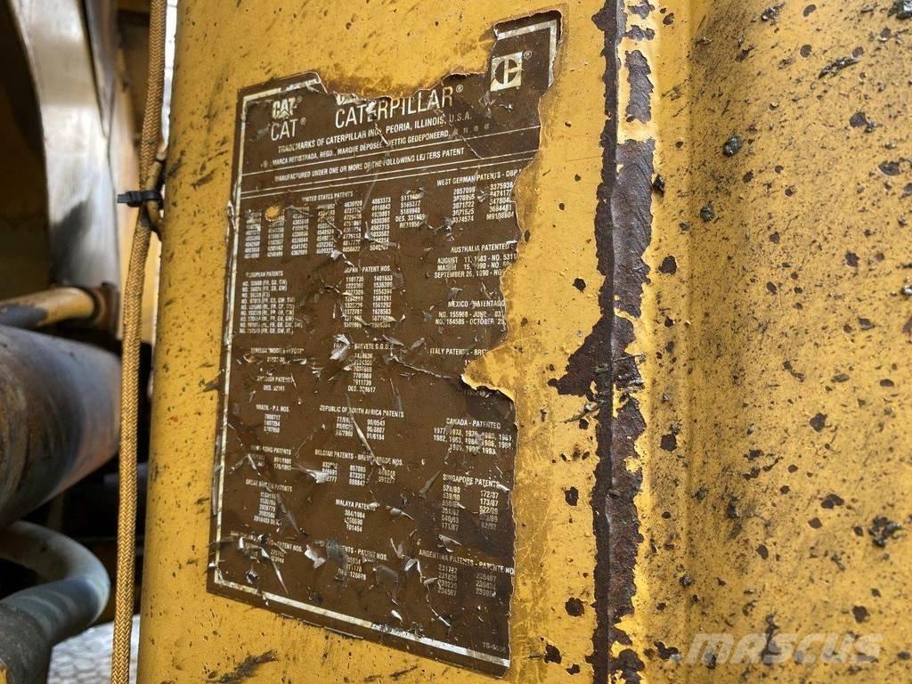 CAT 992 D Kolesové nakladače