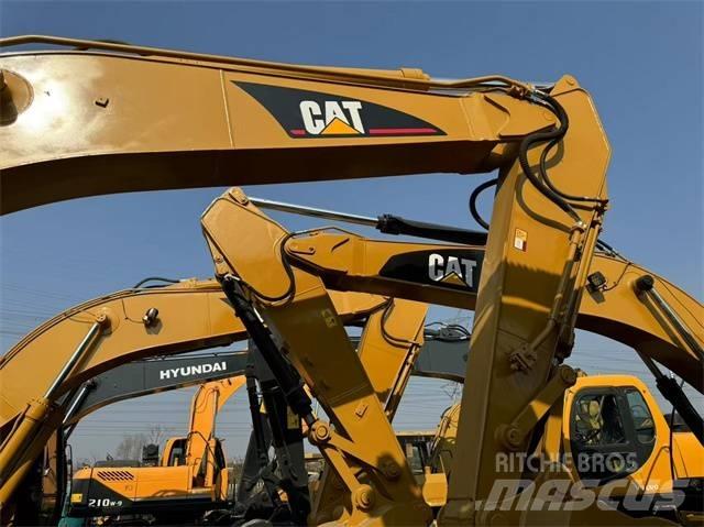 CAT 320 C L Pásové rýpadlá