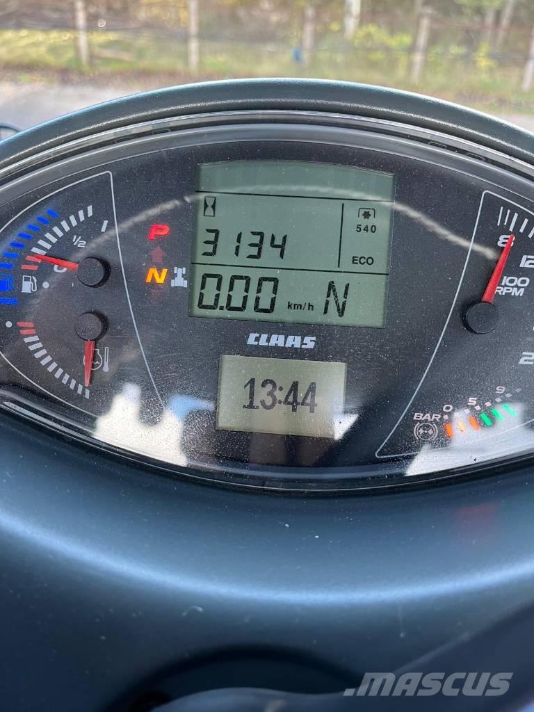 CLAAS Axion 870 Traktory