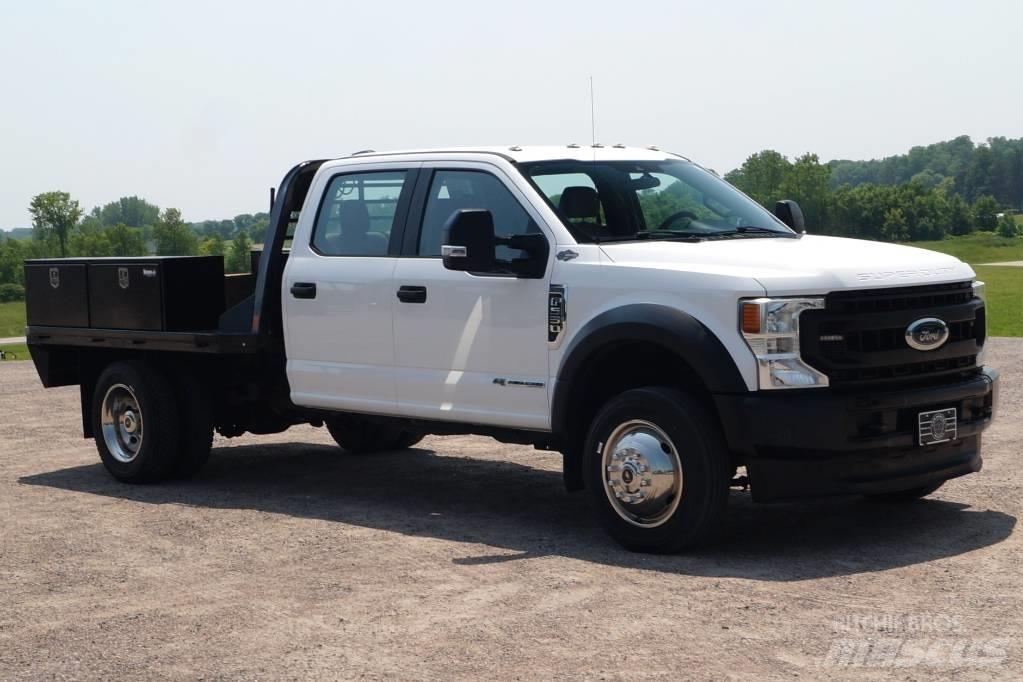 Ford F 550 XL SD Plošinové nákladné automobily/nákladné automobily so sklápacími bočnicami