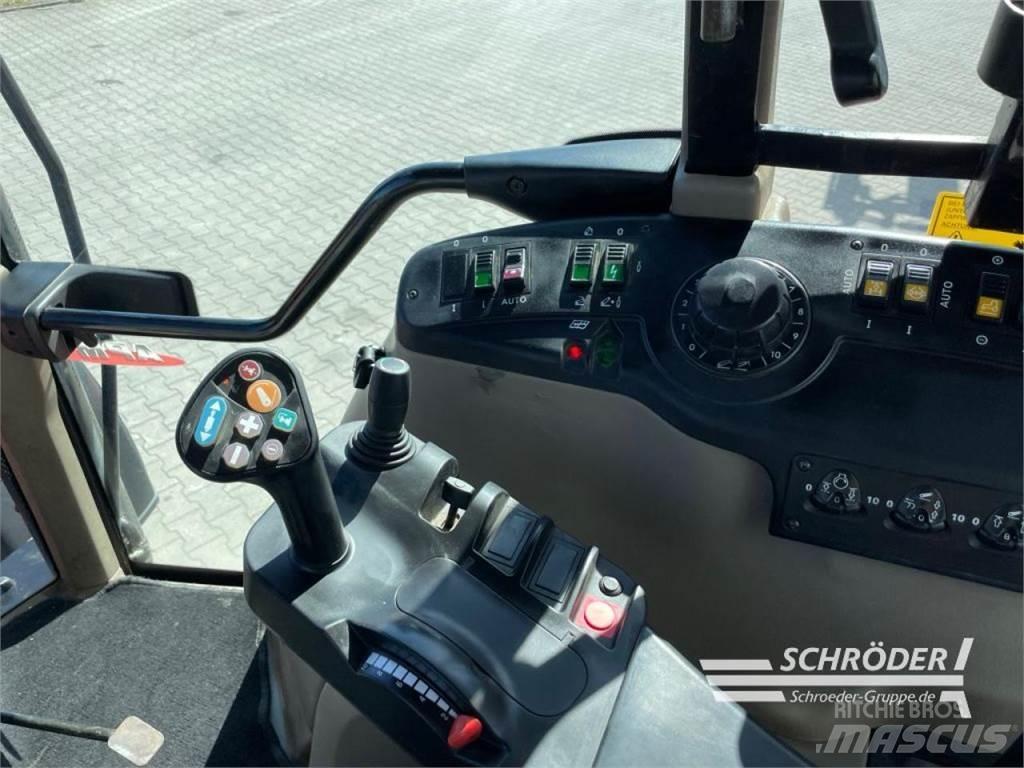 Case IH CVX 1155 Traktory
