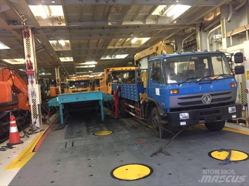 Hitachi 470 Pásové rýpadlá