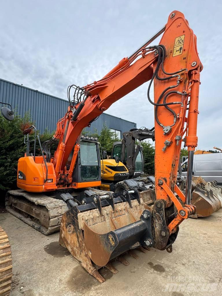 Doosan DX140 LC Pásové rýpadlá