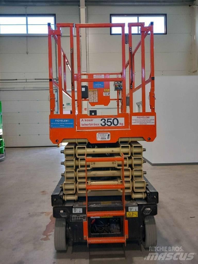 JLG 4045R Nožnicové zdvíhacie plošiny