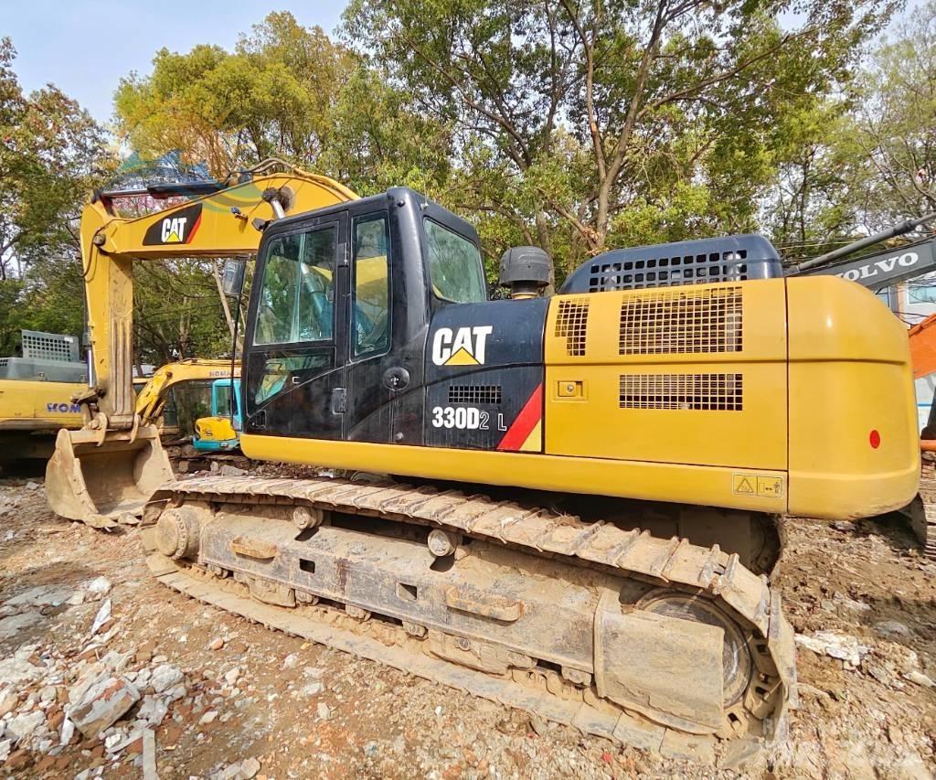 CAT 330 D2L Pásové rýpadlá