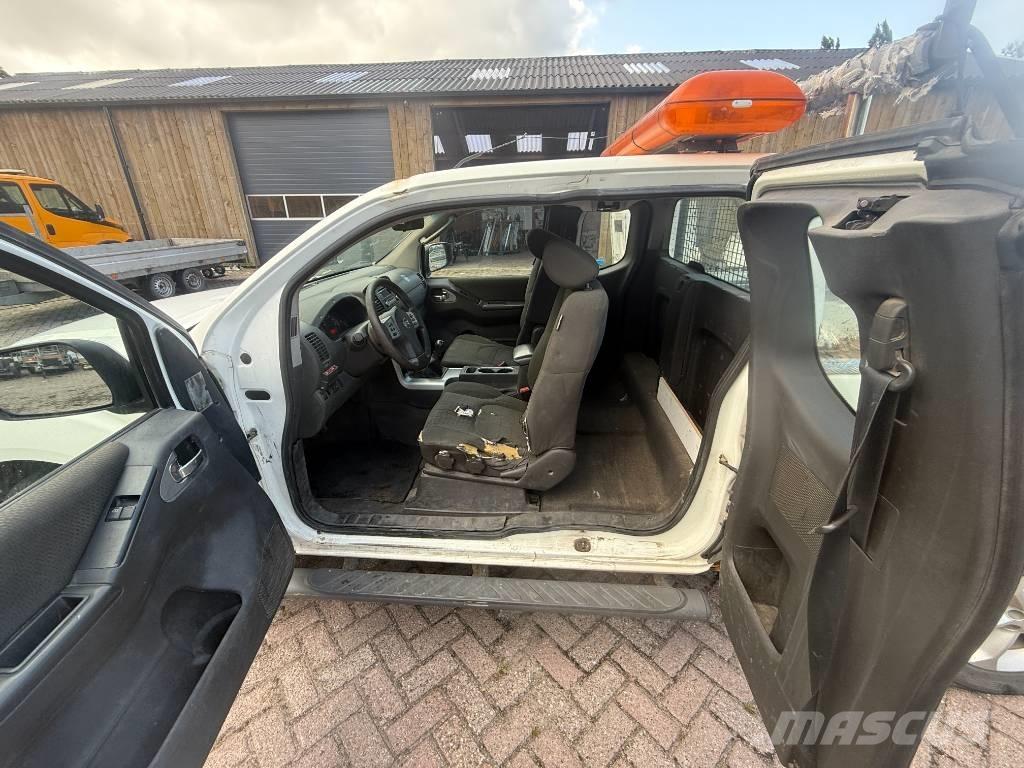 Nissan Navara Nakladacia/sklápacia bočnica
