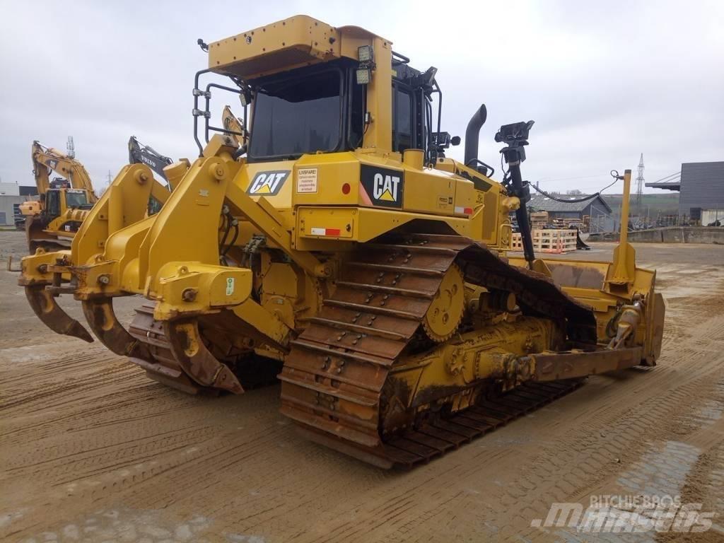 CAT D 6 T LGP Pásové dozéry