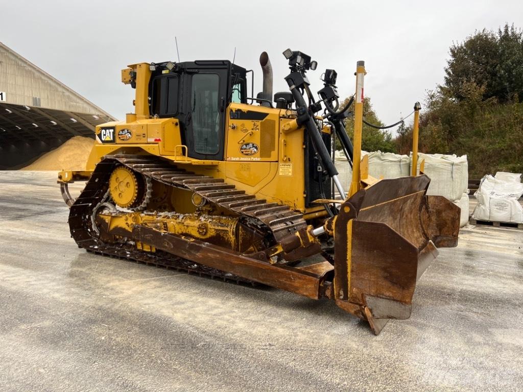 CAT D 6 T LGP Pásové dozéry