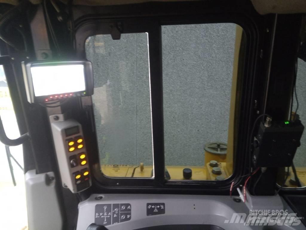 CAT D 6 T LGP Pásové dozéry