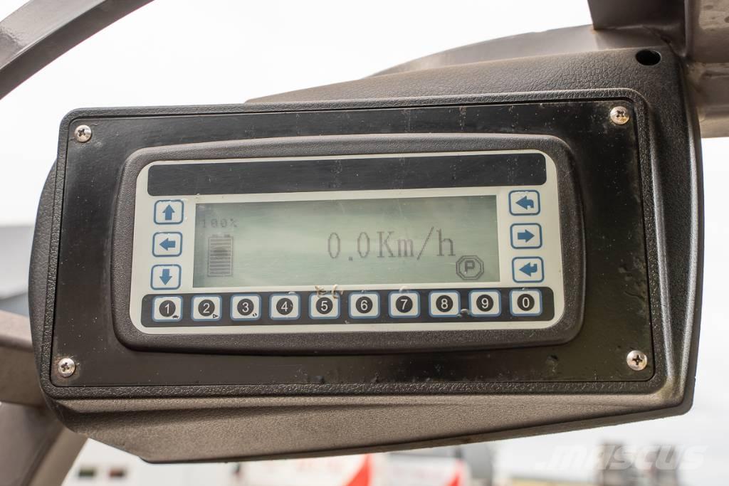 Manitou ME 435 Akumulátorové vozíky