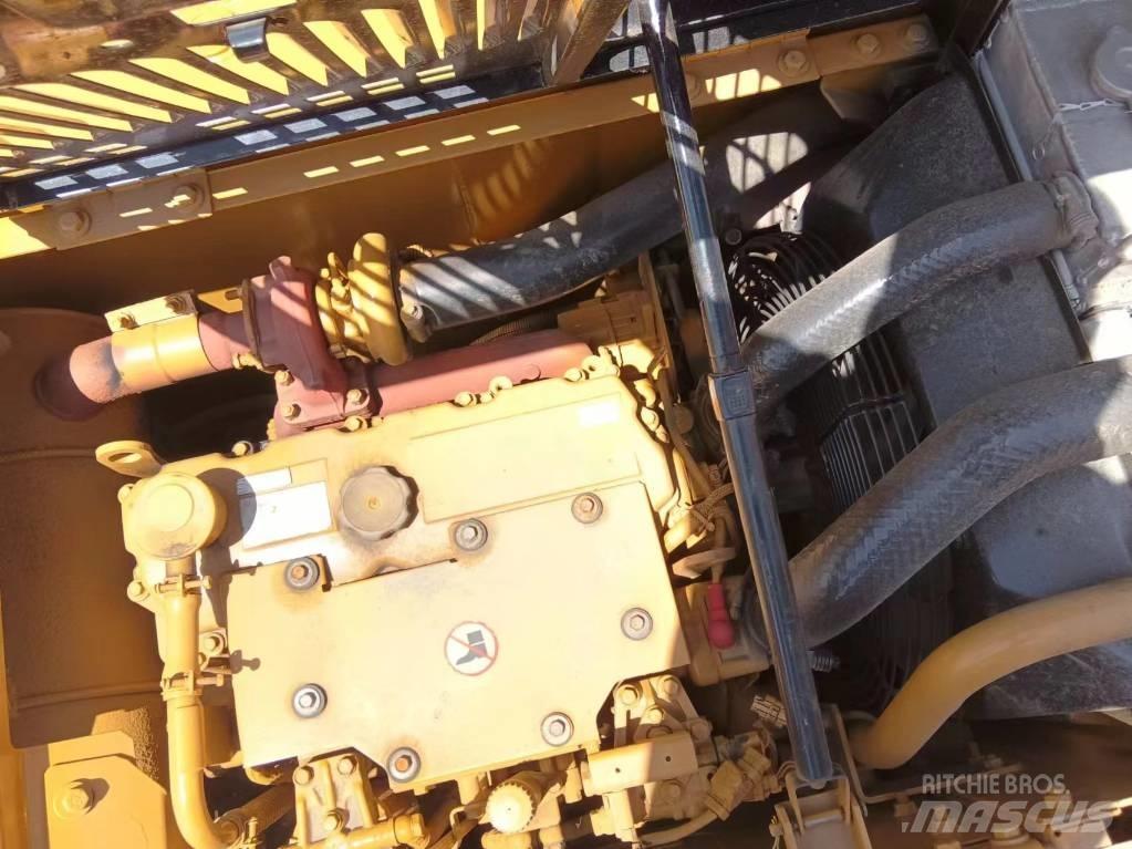 CAT 312D2GC Pásové rýpadlá