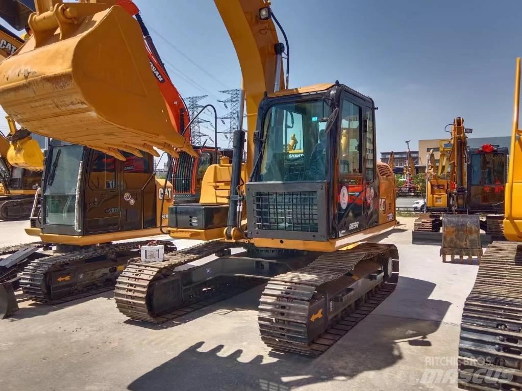CAT 312D2GC Pásové rýpadlá