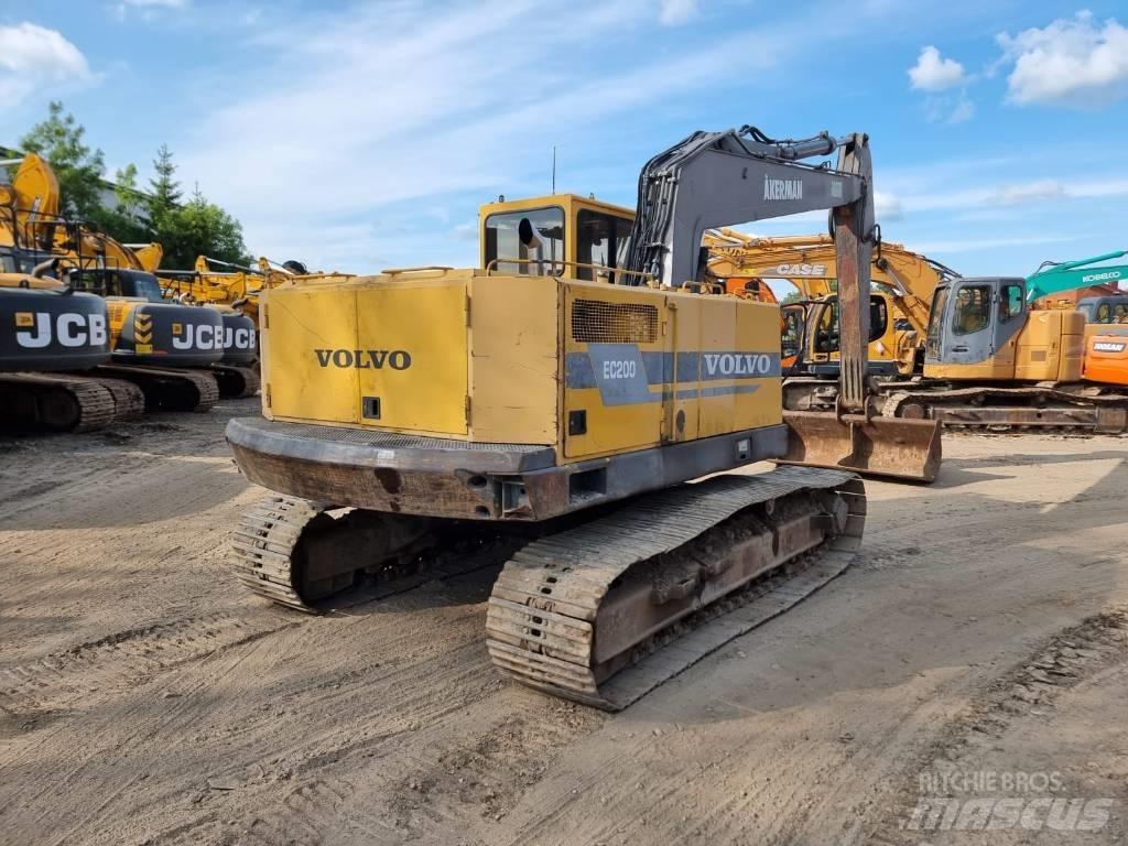 Volvo EC 200 Pásové rýpadlá
