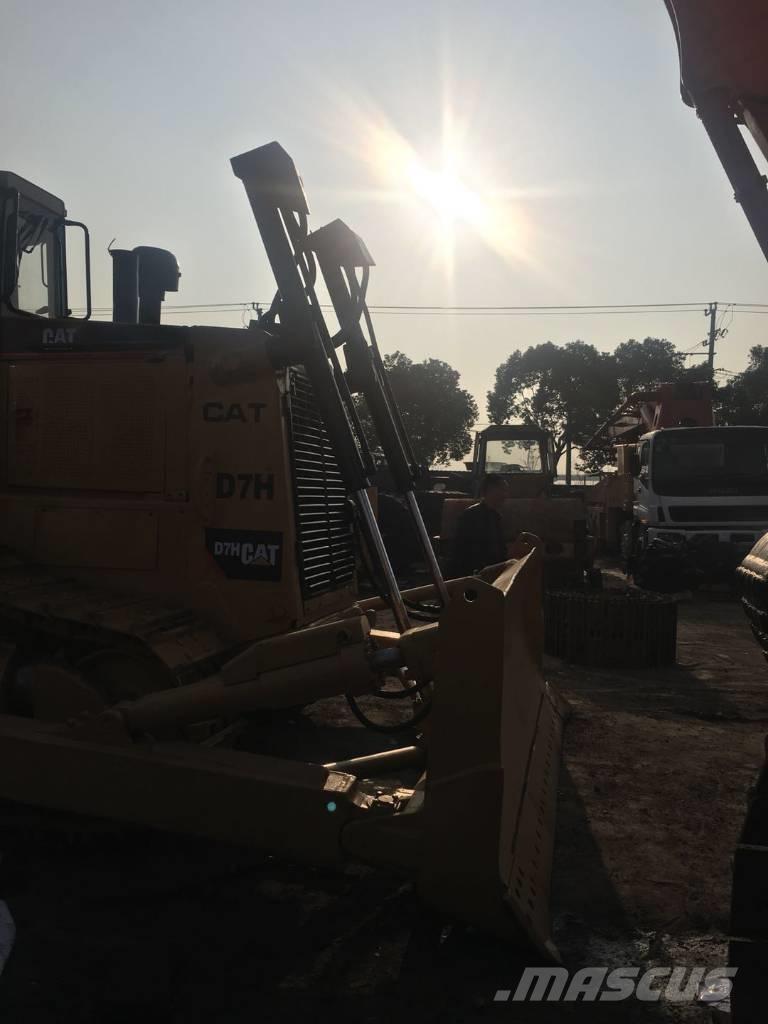 CAT D7H Pásové dozéry