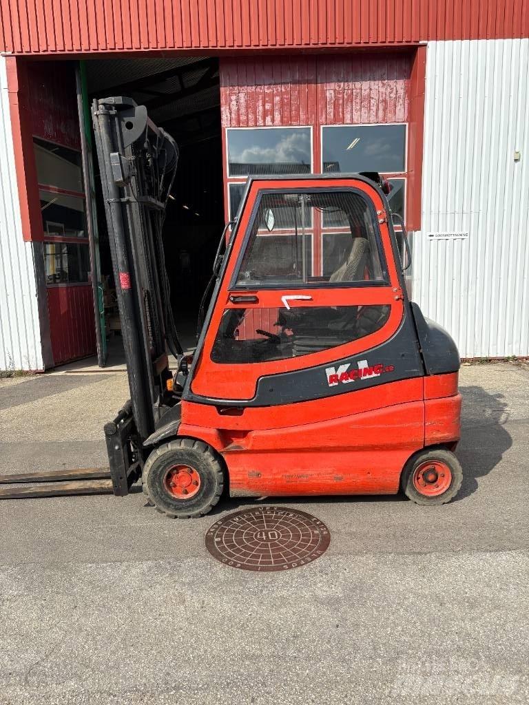 Linde E 25 Akumulátorové vozíky