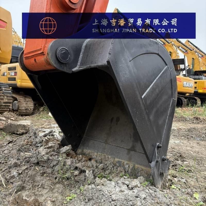 Hitachi ZX 210 Pásové rýpadlá