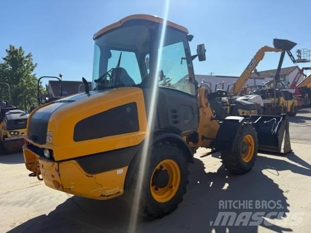 JCB 406 Kolesové nakladače