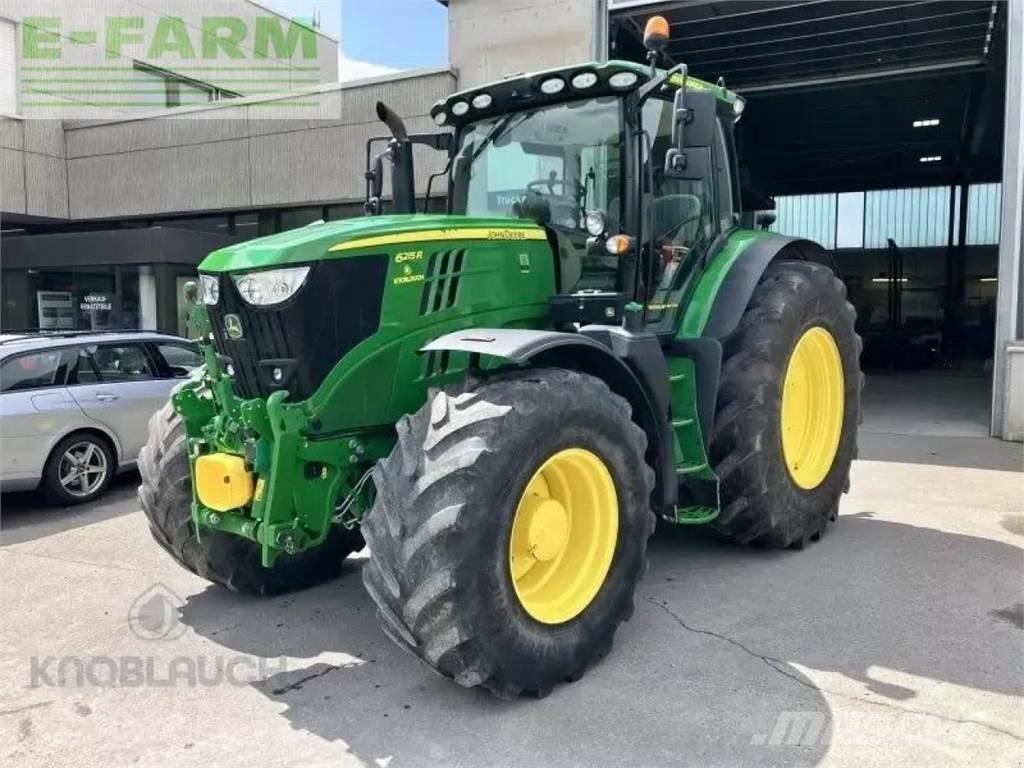 John Deere 6215r Traktory