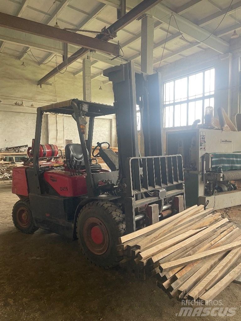 Doosan D 45 S-7 Manipulácia s materiálom - ostatné