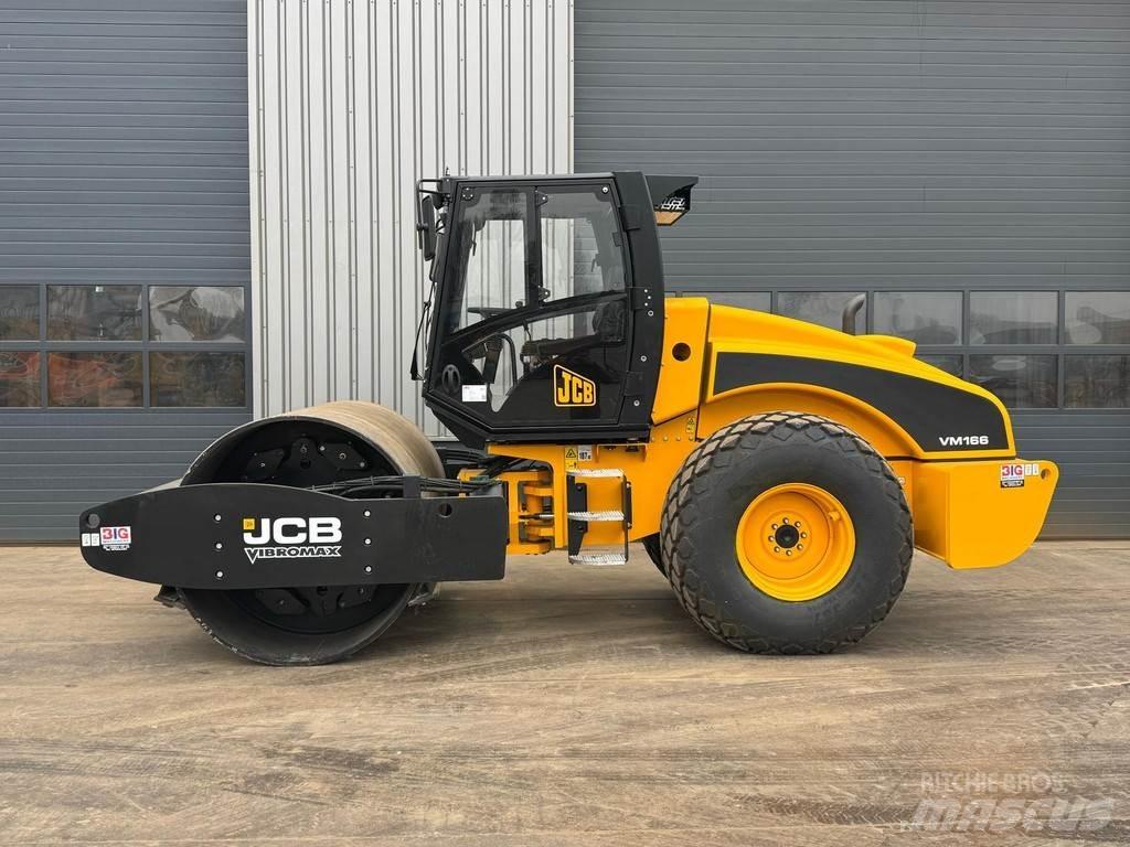 JCB VM166D Ťahačové valce